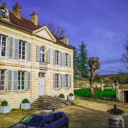 Gite Chateau Du Colombier - Piscine Chauffee Villa Mailly-le-Chateau Exterior photo