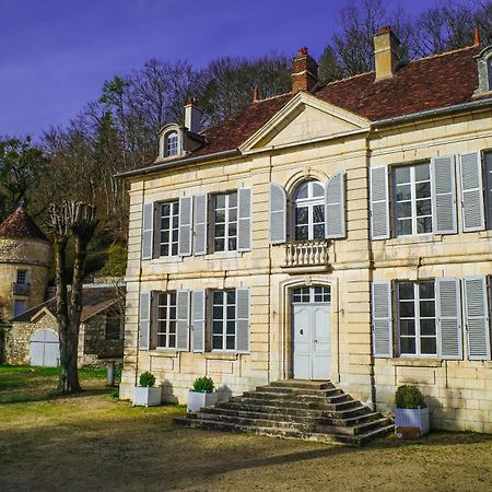 Gite Chateau Du Colombier - Piscine Chauffee Villa Mailly-le-Chateau Exterior photo